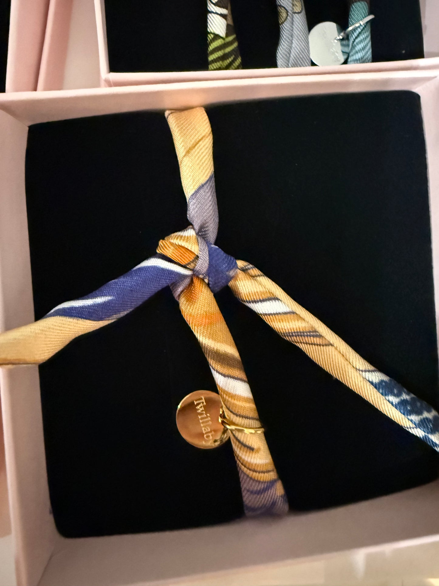 twillaby Seidenarmbänder