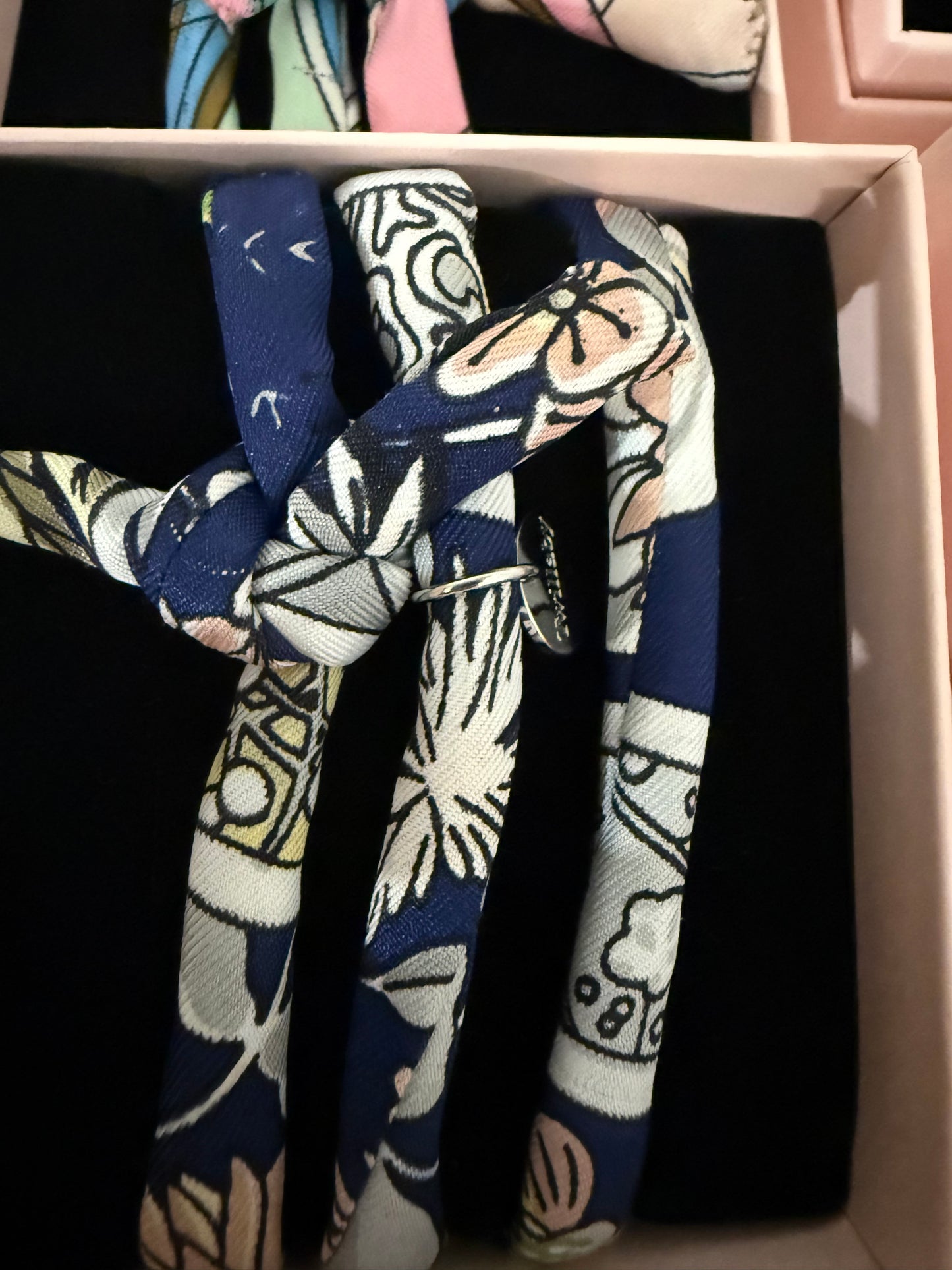 twillaby Seidenarmbänder