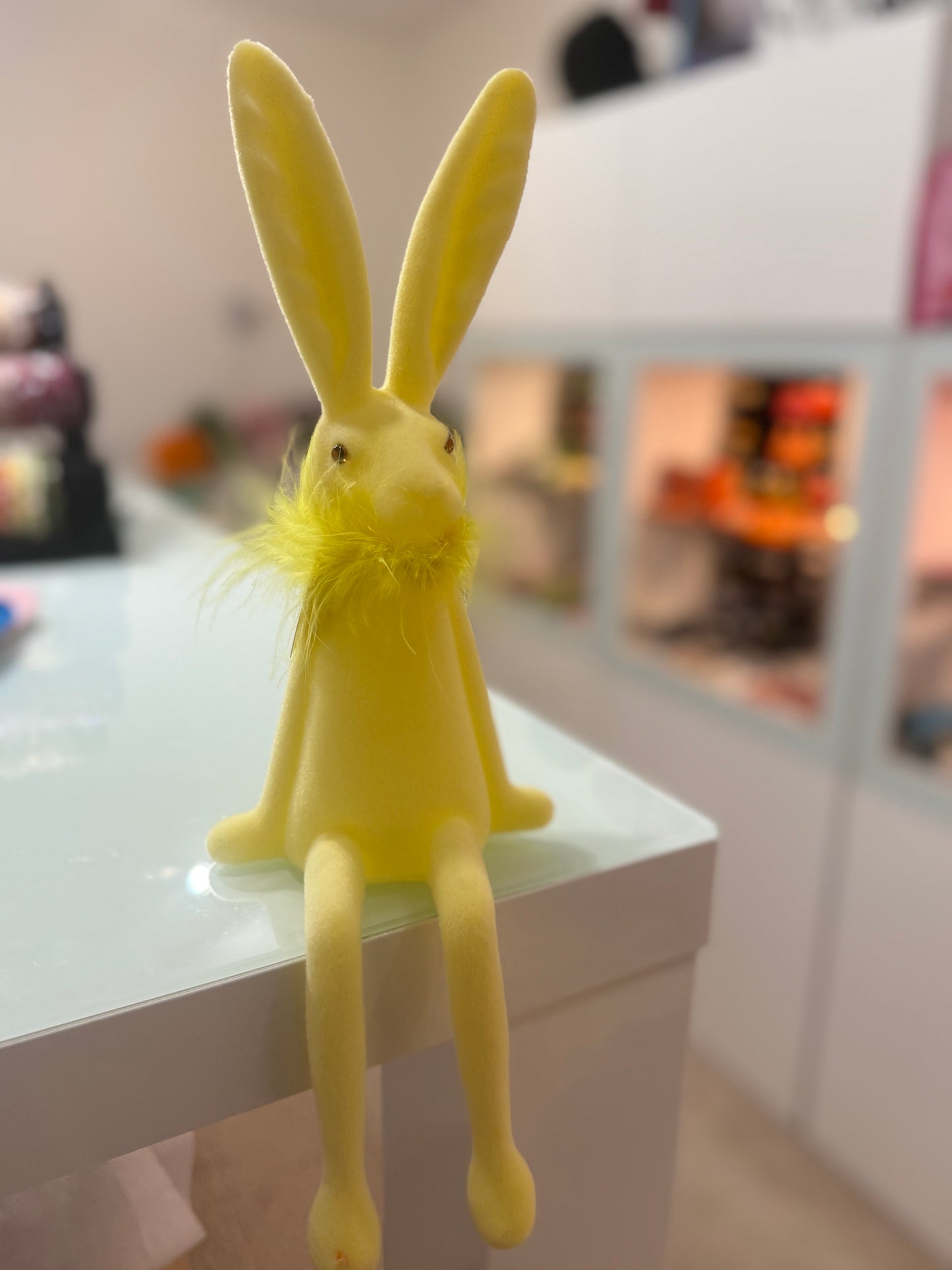 Deko Osterhasen in verschiedenen Größen und Farben