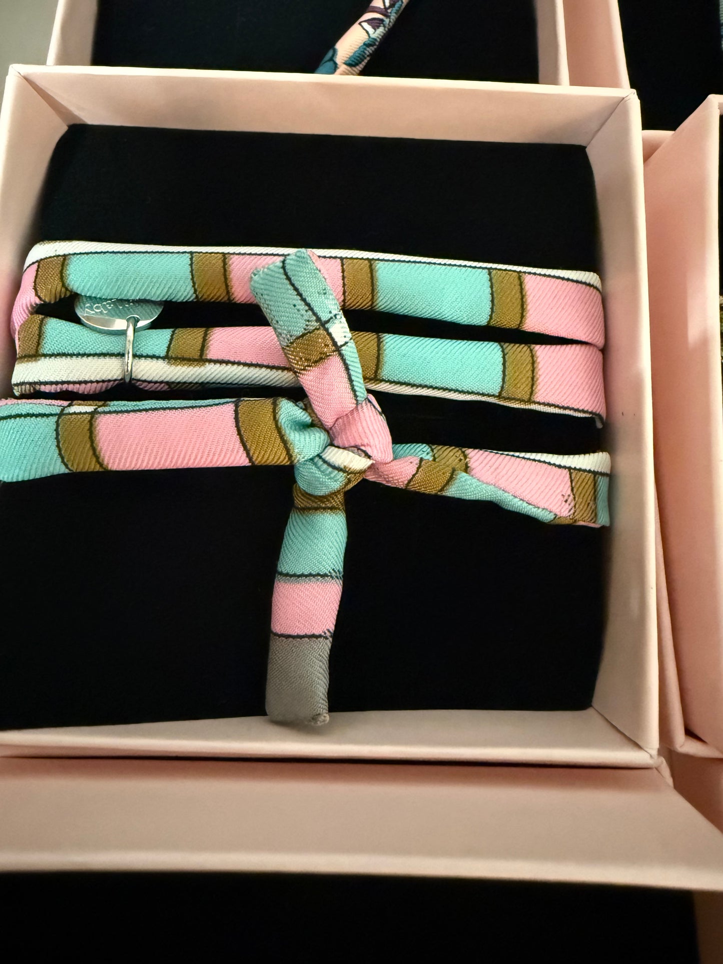 twillaby Seidenarmbänder